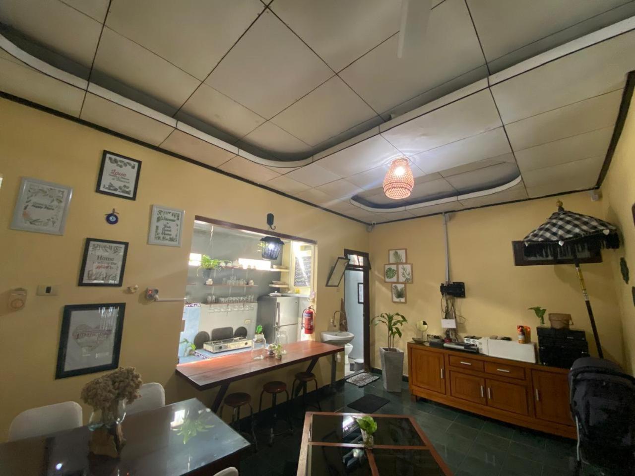 Coliving Bali Sweet Home Kost Lengkap Di Tabanan Kota Exterior foto