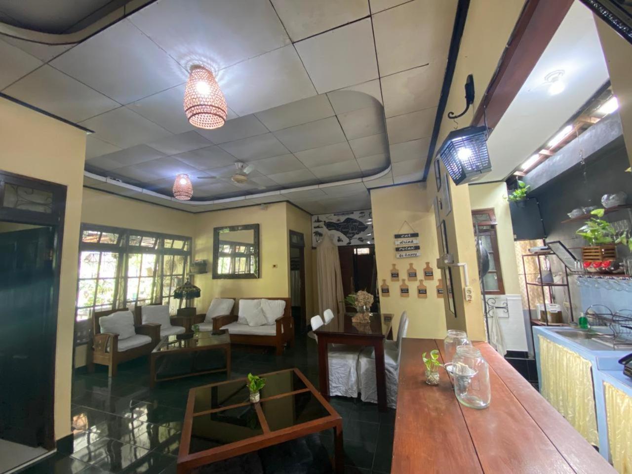 Coliving Bali Sweet Home Kost Lengkap Di Tabanan Kota Exterior foto