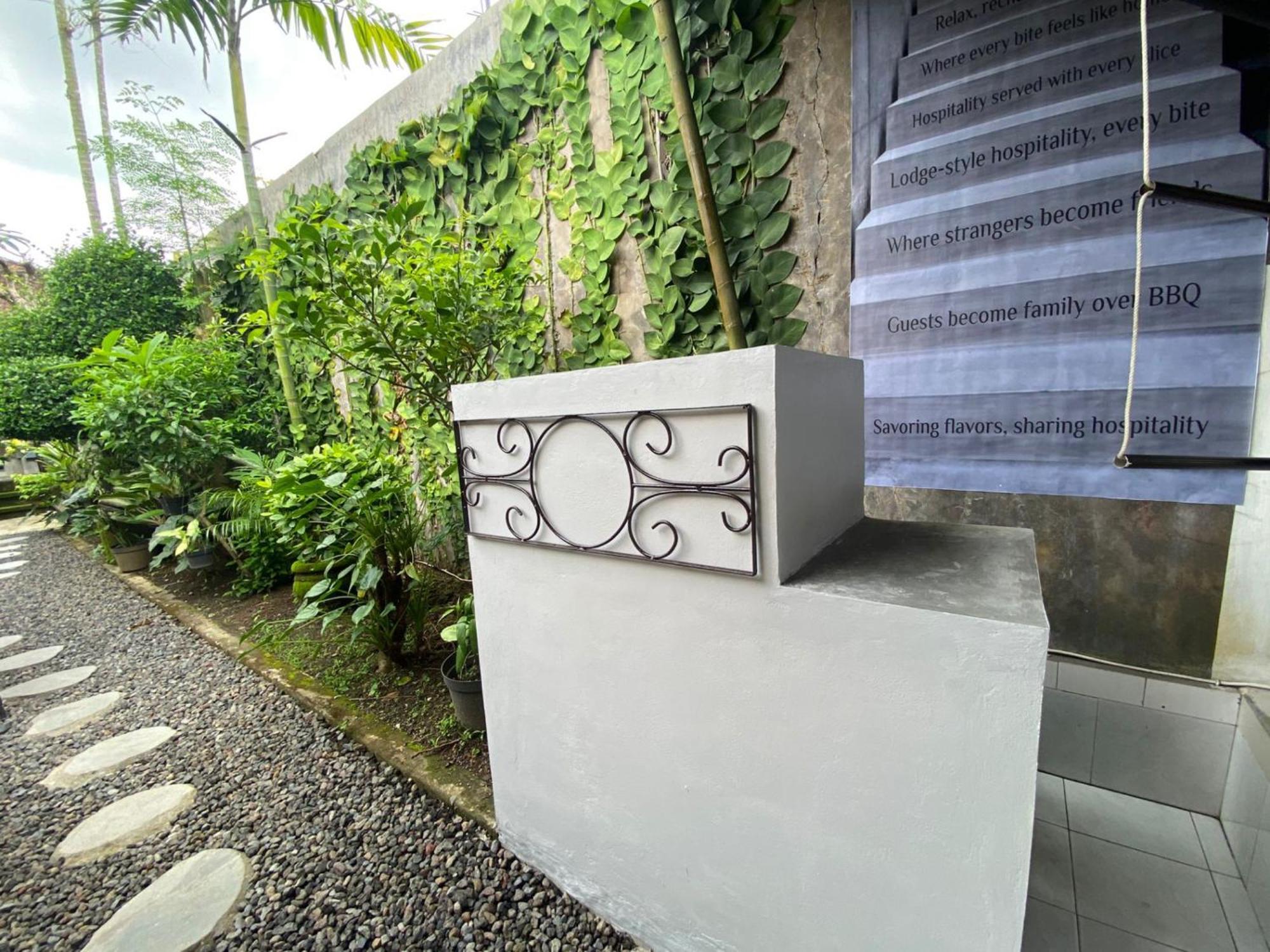 Coliving Bali Sweet Home Kost Lengkap Di Tabanan Kota Exterior foto